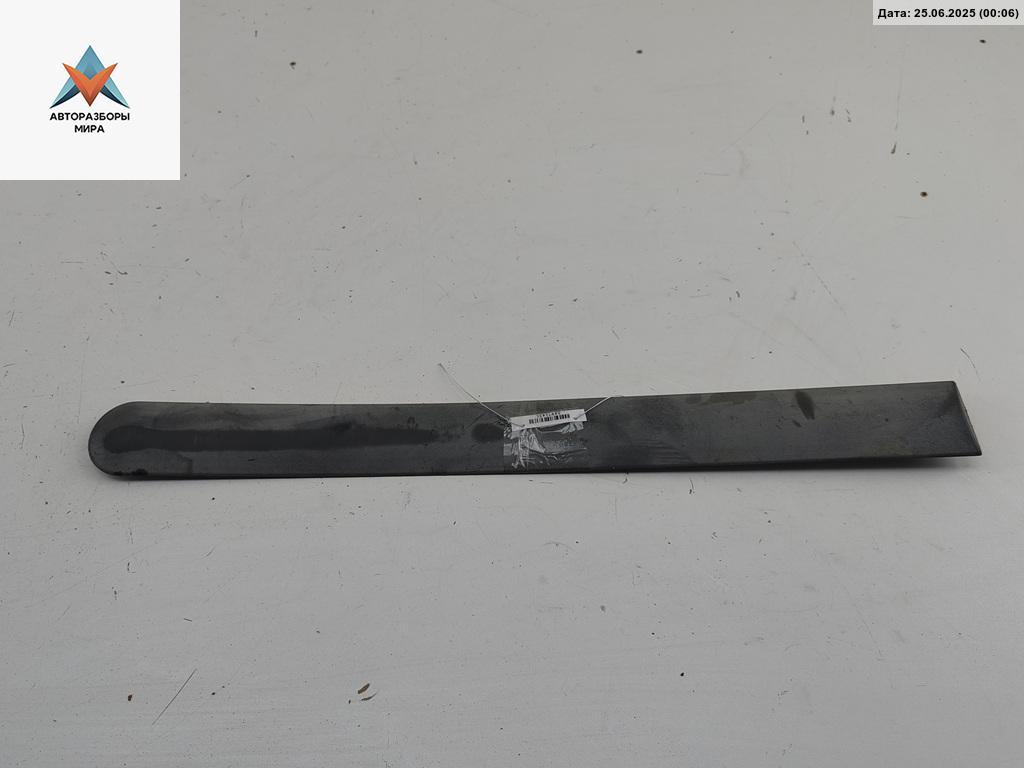 молдинг двери задней правой Ford Tourneo Connect 1 поколение 2003, 1.8 л., бензин, МКПП, серый, фургон, 3T16V29076A - фото №1