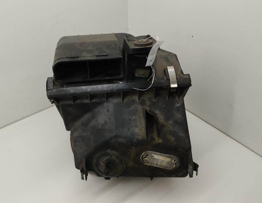 корпус воздушного фильтра Audi A6 C5 1998, 1.8 л., Ti, бензин, МКПП, серый, универсал, 058133835AA