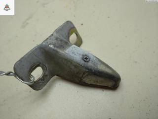 ответная часть (скоба) замка двери Volkswagen Transporter T4 2002, 2.5 л., дизель, МКПП, белый, микроавтобус, 701829733