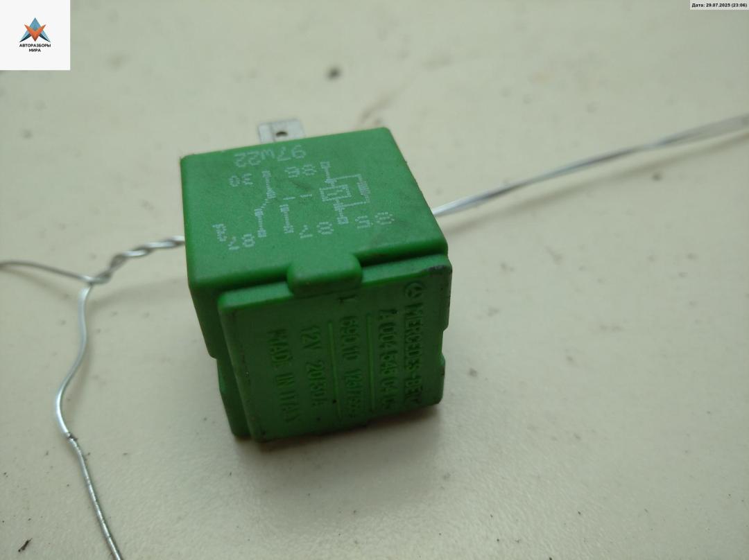 реле (прочие) Mercedes-Benz Vito-1 W638 1997, 2.3 л., бензин, АКПП, синий, микроавтобус - фото №1