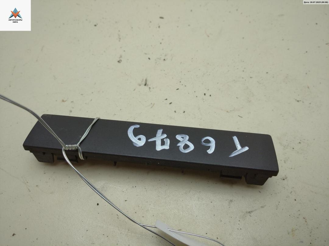 накладка на торпедо (консоль) Volkswagen Transporter T4 1997, 2.4 л., дизель, МКПП, зелёный, микроавтобус, 3A0858180A - фото №1