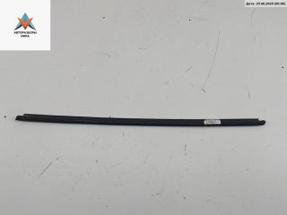 Молдинг стекла двери наружный Volkswagen Golf 4 поколение 1999, 2.0 л., бензин, МКПП, серый, хетчбэк 5 дв.