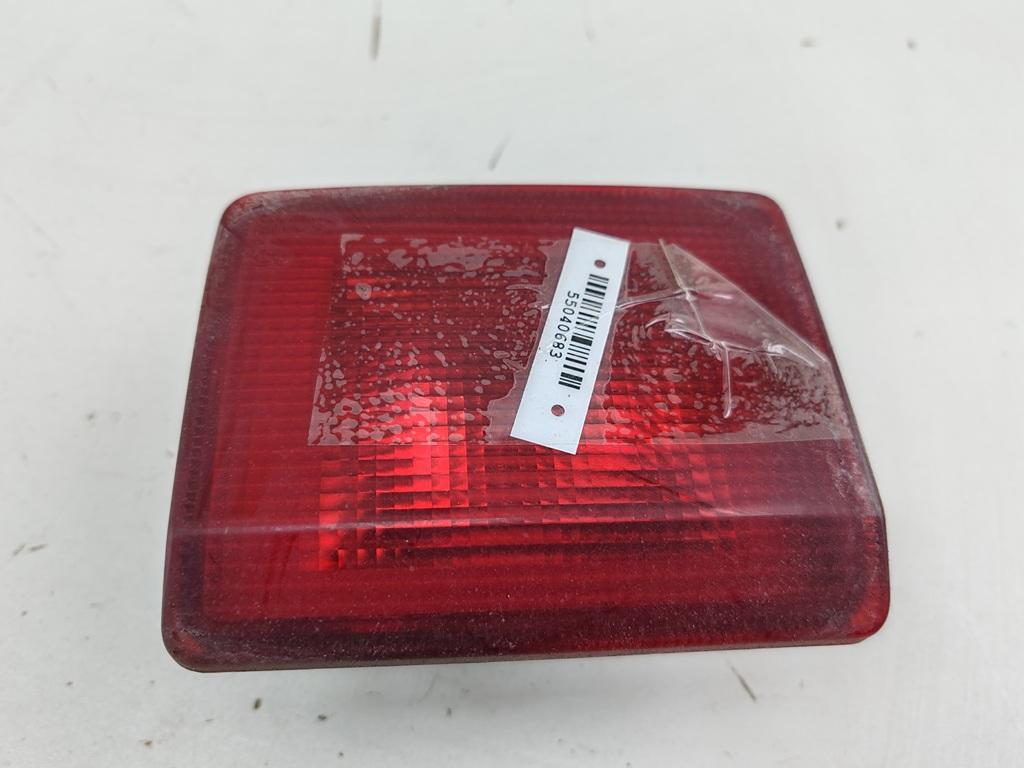 фонарь крышки багажника левый Peugeot 407 1 поколение 2006, 2.2 л., дизель, МКПП, серый, универсал, 9646507480 - фото №1