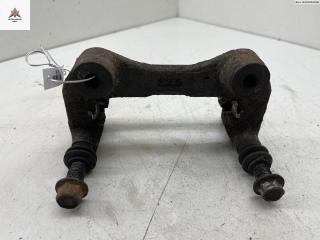 скоба суппорта Mazda 6 GG 2003, 2.0 л., дизель, МКПП, серый, универсал