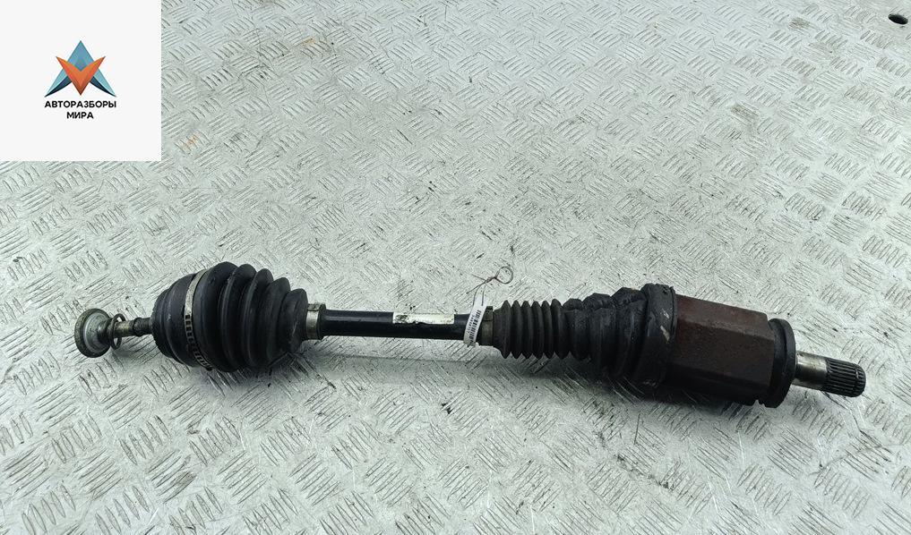 полуось передняя левая (приводной вал, ШРУС) BMW 5 серия F07/F10/F11 2012, 3.0 л., дизель, АКПП, чёрный, универсал, 7593043 - фото №1