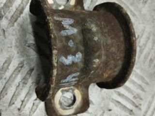 Крепление втулки стабилизатора заднего Ford Mondeo 3 поколение [рестайлинг] 2004, 2.0 л., дизель, АКПП, серый, универсал, 98AG5B484BB