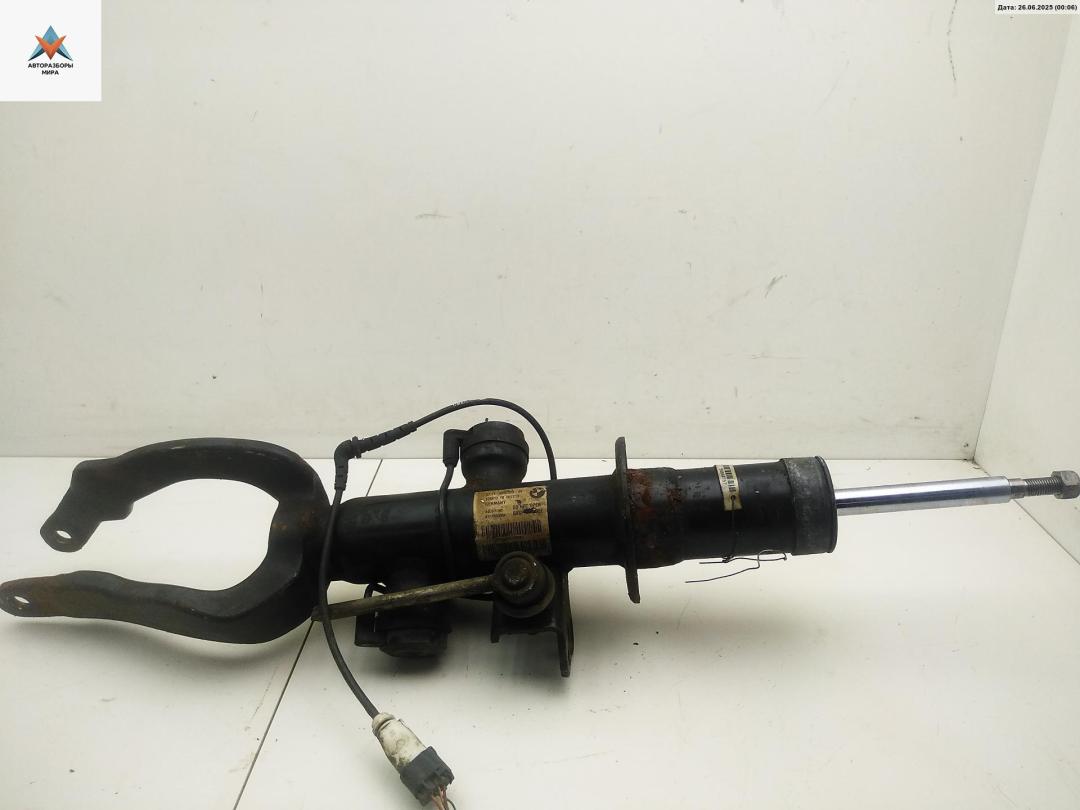 амортизатор передний левый BMW 5 серия F07/F10/F11 2012, 3.0 л., дизель, АКПП, чёрный, универсал, 6852929 - фото №1