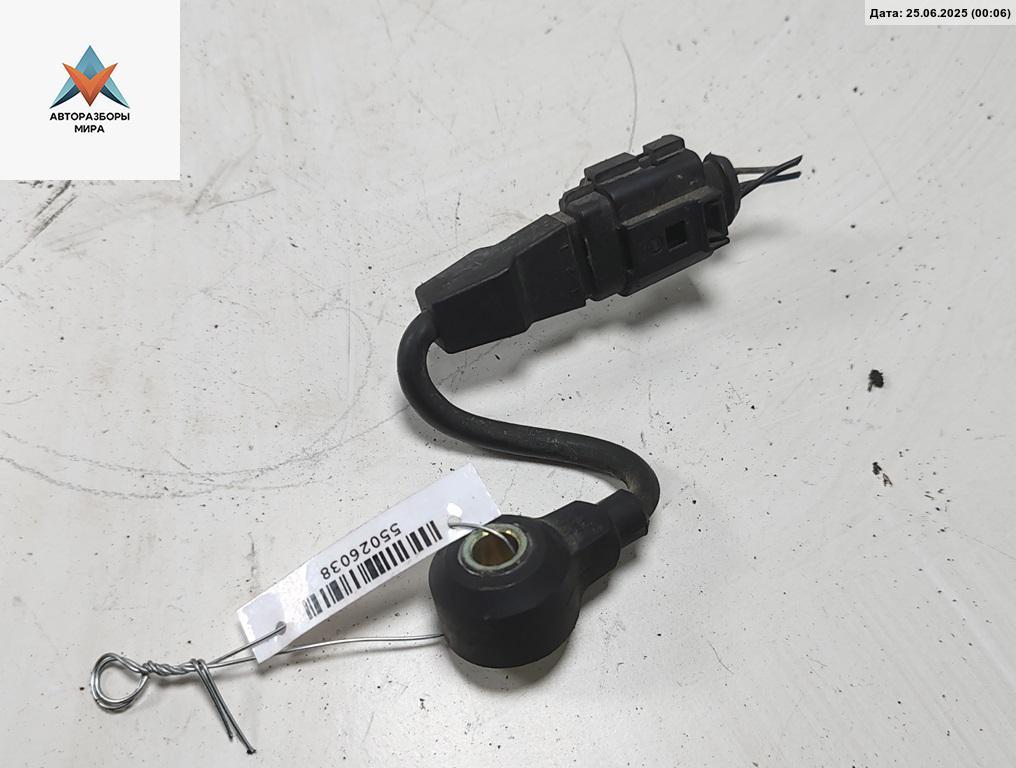 датчик детонации Skoda Octavia mk1 (A4 1U) 1999, 1.6 л., бензин, МКПП, зелёный, универсал, 06A905377B - фото №1