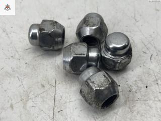 болт колесный Mazda CX-7 1 поколение 2007, 2.3 л., бензин, МКПП, серый, внедорожник 5 дв.