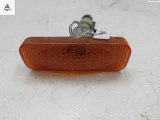 повторитель передний правый Opel Omega B 1997, 2.0 л., бензин, АКПП, жёлтый, универсал, 90457814