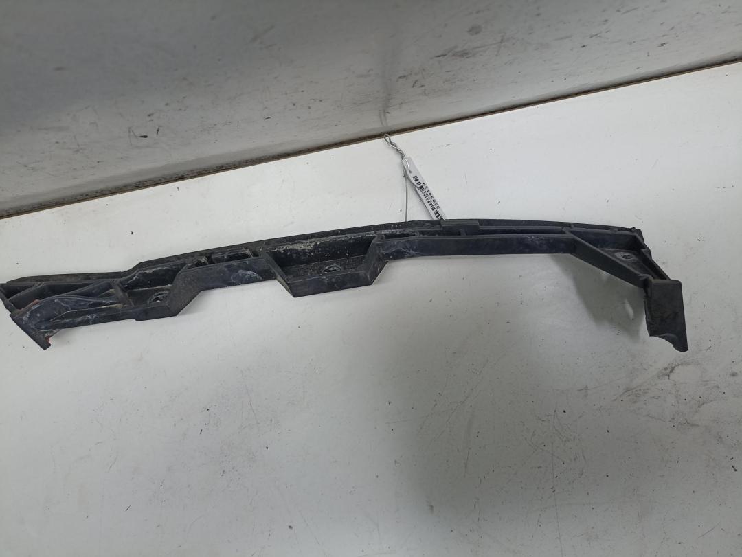 кронштейн переднего бампера Opel Vectra C 2003, 1.8 л., бензин, МКПП, синий, седан, 13140761