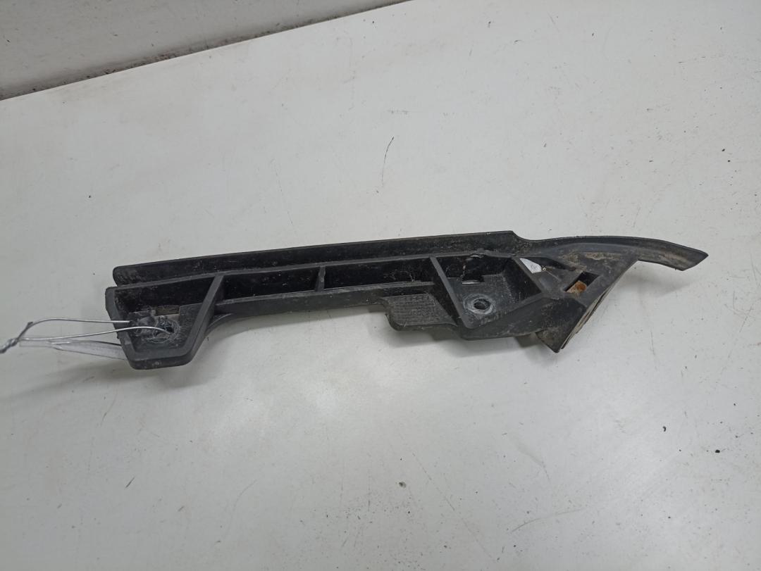 кронштейн переднего бампера Opel Astra G 2002, 1.6 л., бензин, МКПП, серый, универсал, 90559499 - фото №1