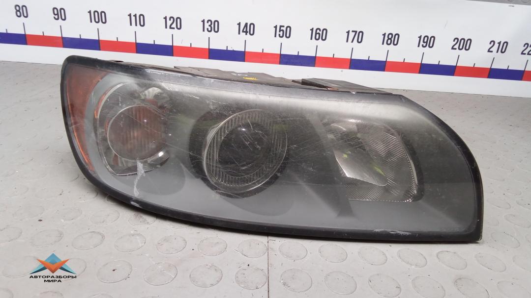 фара правая Volvo V50 1 поколение 2006, 2.0 л., дизель, МКПП, универсал - фото №1