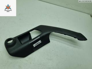 молдинг двери передней правой Volkswagen Golf 3 поколение 1997, 1.6 л., бензин, МКПП, белый, хетчбэк 3 дв., 1H0867198H