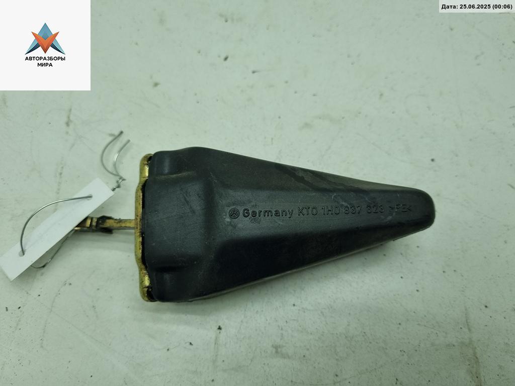 ограничитель открывания двери Volkswagen Golf 3 поколение 1997, хетчбэк 3 дв., 1H0837323 - фото №1