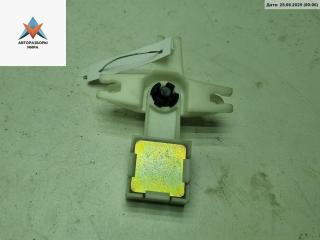 кронштейн (крепление) Volkswagen Passat B5 1998, 1.8 л., бензин, МКПП, синий, универсал, 3B0839833