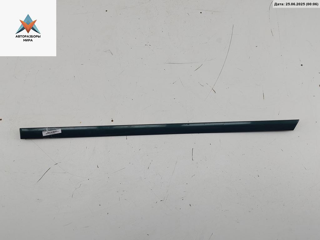 молдинг двери задней левой Audi A6 4B/C5 1997, 2.4 л., бензин, АКПП, зелёный, седан, 4B0853963A - фото №1