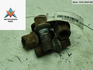 болт колесный Volkswagen Passat B5 1999, 1.8 л., бензин, АКПП, серый, универсал