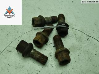 болт колесный Volkswagen Golf 4 поколение 2000, 1.9 л., дизель, МКПП, серый, универсал