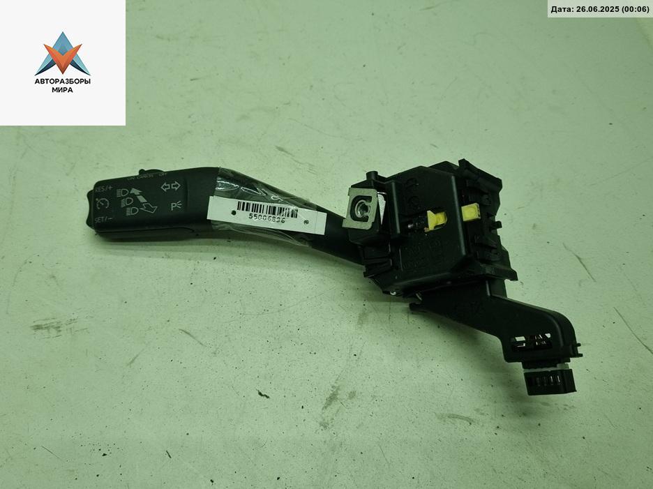 переключатель поворотов Volkswagen Touran 1 поколение 2004, 2.0 л., бензин, МКПП, чёрный, минивэн, 1K - фото №1