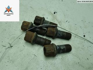 болт колесный Volkswagen Passat B5 1999, 1.8 л., бензин, АКПП, серый, универсал