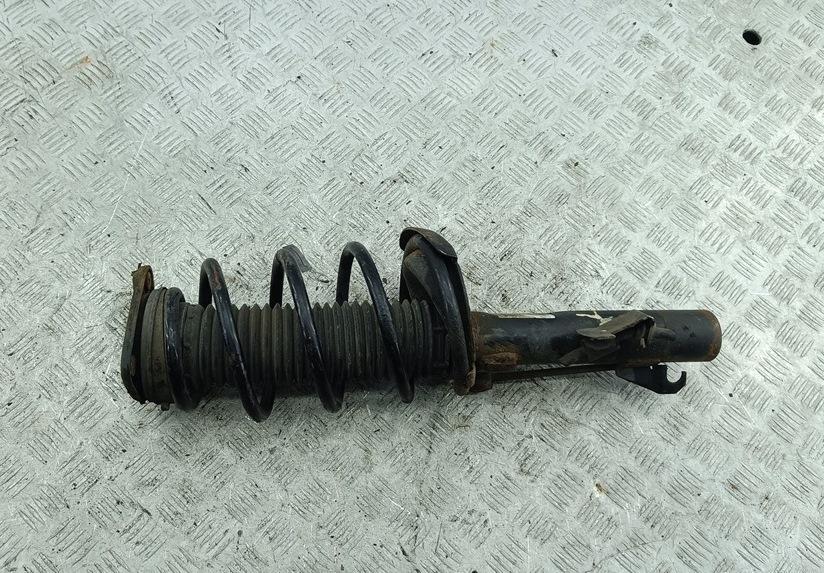 стойка передняя Volvo S40 / V50 2005, 2.0 л., дизель, МКПП, чёрный, универсал, 313667