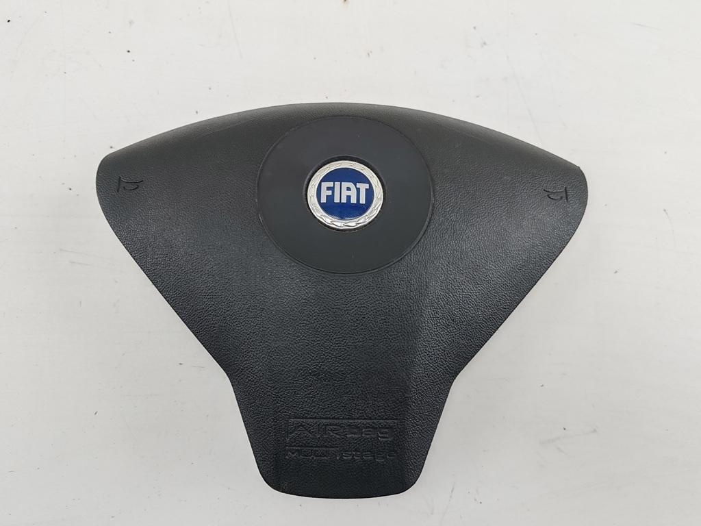 подушка безопасности водителя Fiat Stilo 2004, 1.4 л., бензин, МКПП, синий, хетчбэк 3 дв., DF042520762