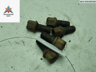 болт колесный Volkswagen Golf 4 поколение 2000, 1.9 л., дизель, МКПП, серый, универсал