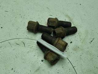 болт колесный Volkswagen Golf 4 поколение 2000, 1.9 л., дизель, МКПП, серый, универсал