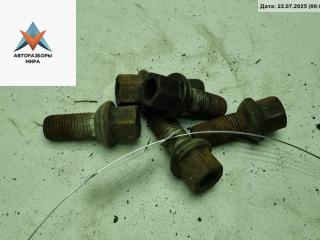 болт колесный Volkswagen Touran 1 поколение 2004, 2.0 л., бензин, МКПП, чёрный, минивэн