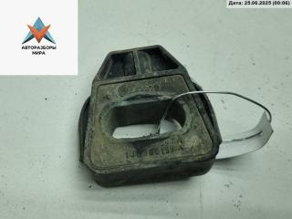 кронштейн радиатора Volkswagen Golf 4 поколение 2000, 1.9 л., дизель, МКПП, серый, универсал, 1J0806157A