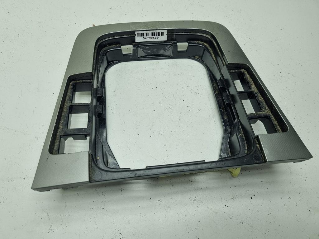 накладка на торпедо (консоль) Volkswagen Passat B6 2006, 2.0 л., дизель, МКПП, чёрный, универсал, 3C0864263