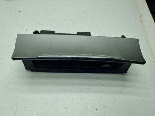 пепельница Volkswagen Passat B6 2006, 2.0 л., дизель, МКПП, чёрный, универсал, 3C0857961A