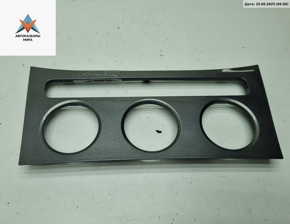 накладка на торпедо (консоль) Volkswagen Passat B6 2008, 1.8 л., бензин, МКПП, синий, универсал, 3C0863100E - фото №1