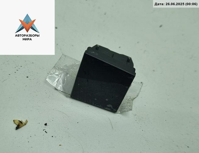 накладка на торпедо (консоль) Volkswagen Passat B6 2008, 1.8 л., бензин, МКПП, синий, универсал, 3C0959624E - фото №1