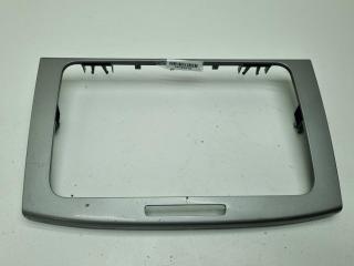 накладка на торпедо (консоль) Volkswagen Passat B6 2006, 2.0 л., дизель, МКПП, чёрный, универсал, 3C1858069M