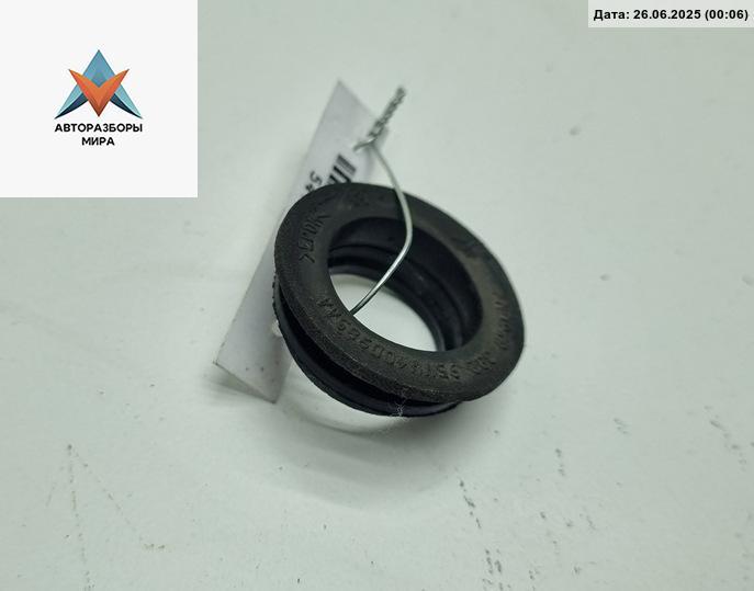 уплотнитель Volkswagen Phaeton 1 поколение 2003, 3.2 л., бензин, АКПП, чёрный, седан, 7M0949382 - фото №1