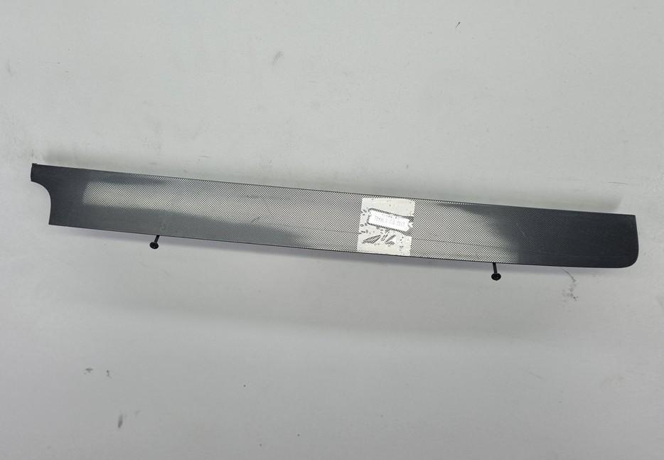 накладка на торпедо (консоль) Volkswagen Passat B6 2006, 2.0 л., дизель, МКПП, чёрный, универсал, 3C1857212P