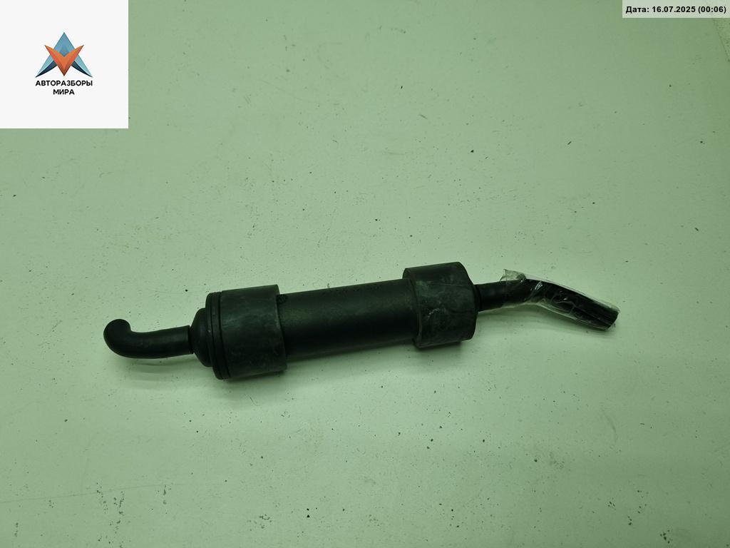 клапан вакуумного управления Volkswagen Passat B6 2006, 2.0 л., дизель, МКПП, чёрный, универсал, 03G129808C - фото №1