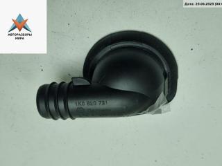 накладка на торпедо (консоль) Volkswagen Passat B6 2006, 2.0 л., дизель, МКПП, чёрный, универсал, 1K0820731