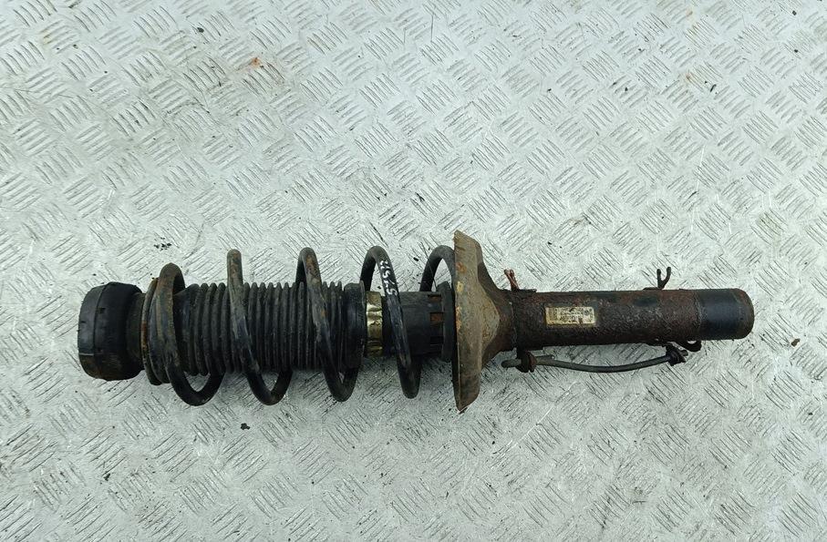 стойка передняя Volkswagen Bora 2001, 2.0 л., бензин, МКПП, чёрный, седан