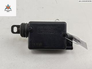 Активатор (привод) замка двери задней левой Dacia (Renault) Logan 2006, 1.4 л., бензин, МКПП, синий, седан, D11106