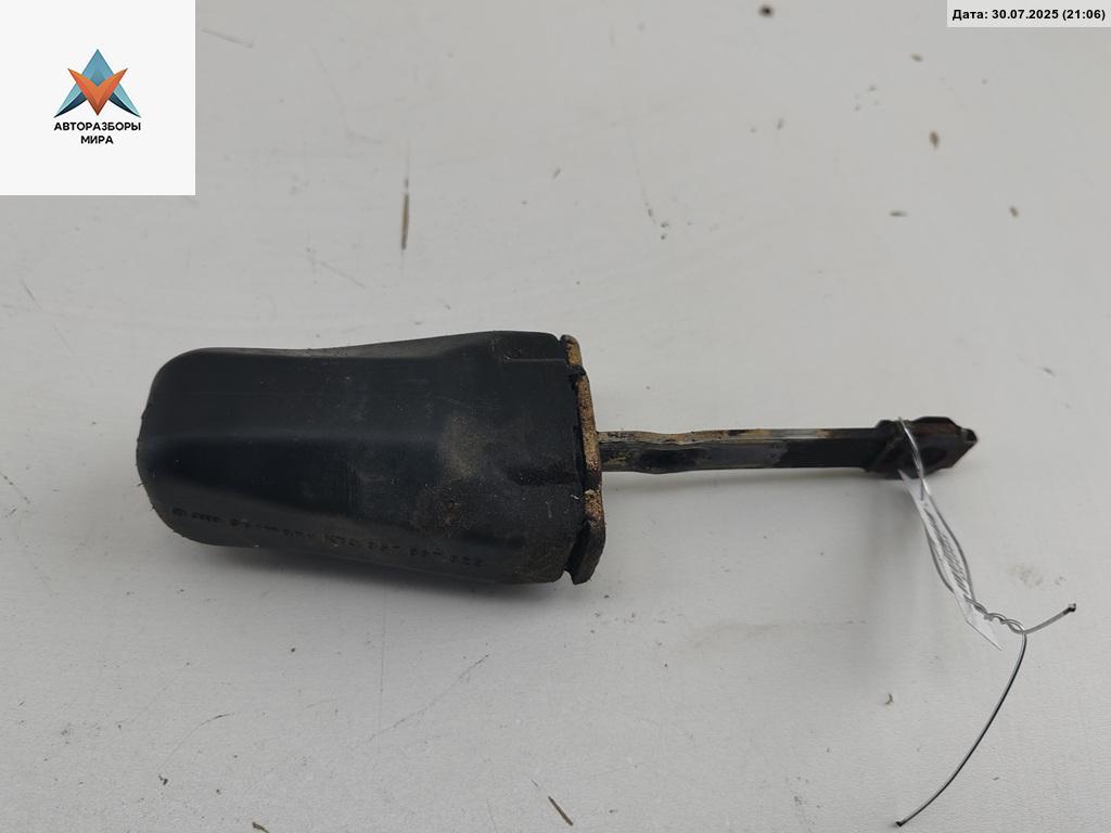 ограничитель открывания двери Volkswagen Transporter T4 1997, микроавтобус, 357837323 - фото №1