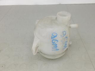 бачок расширительный Renault Duster 1 поколение 2013, 1.5 л., дизель, МКПП, внедорожник 5 дв.