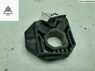 кронштейн радиатора Volkswagen Passat B5 1998, 1.6 л., бензин, МКПП, чёрный, седан, 1K0121367D