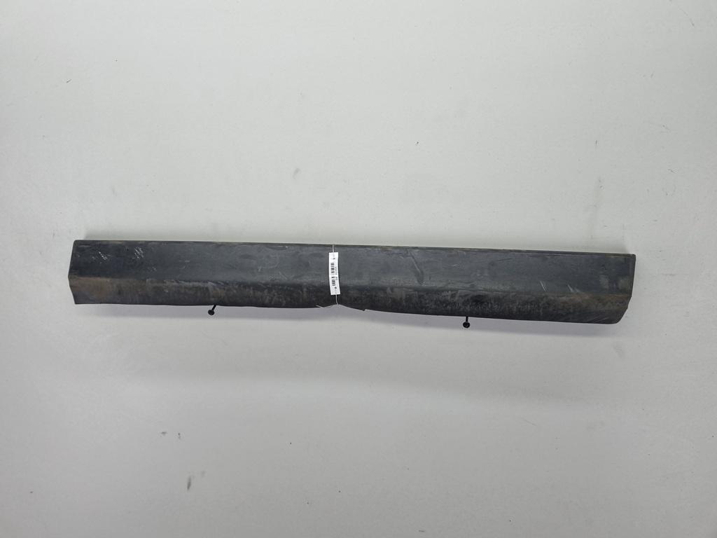 молдинг двери задней правой Volkswagen Passat B5 1997, 1.8 л., бензин, МКПП, синий, универсал, 3B0854950