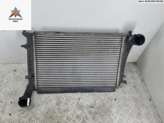 радиатор интеркулера Volkswagen Passat B6 2006, 2.0 л., дизель, МКПП, чёрный, универсал