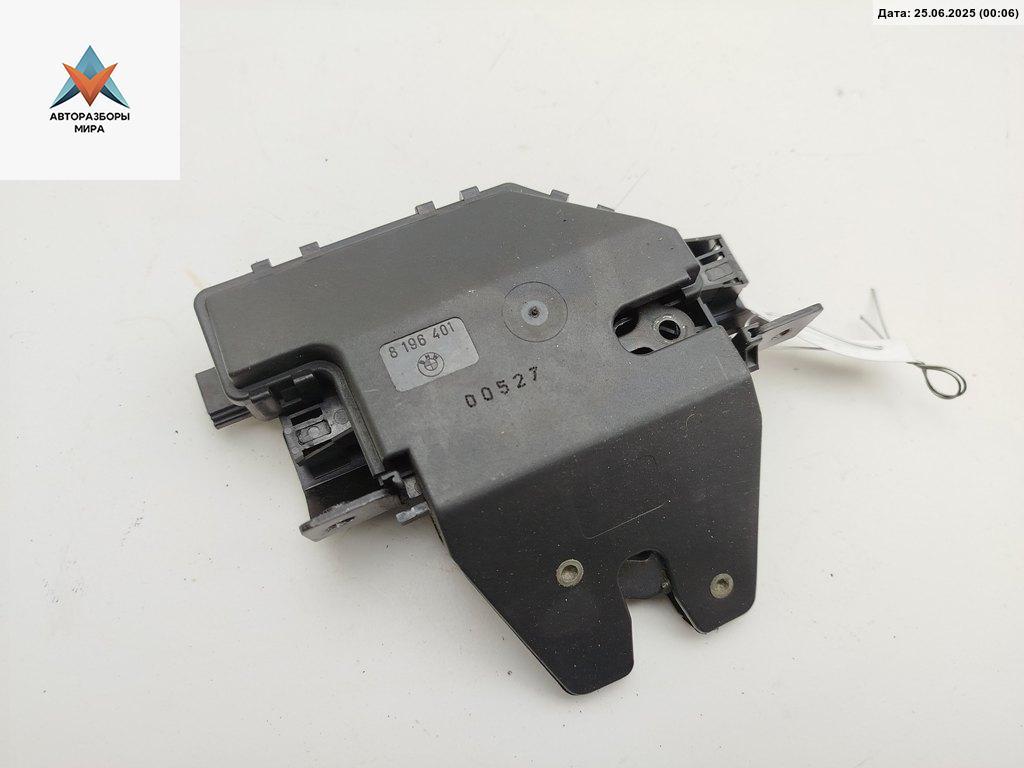 замок багажника BMW 3 серия E46 2000, седан, 8196401 - фото №1