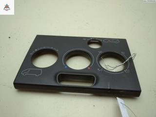 накладка на торпедо (консоль) Volkswagen Transporter T4 1997, 2.5 л., дизель, МКПП, красный, микроавтобус, 7D1819075B