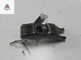 крепление форсунки Opel Astra J [рестайлинг] 2013, 1.7 л., дизель, МКПП, синий, универсал, SB2